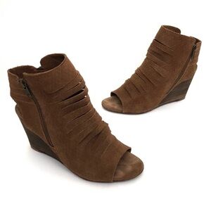 New Diba Suede Peep Toe Wedge Ankle Booties Tan Size 8